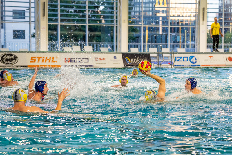 Prvé finále Extraligy v NOCKE, ŠK Hornets vs KVP Nováky 8:18