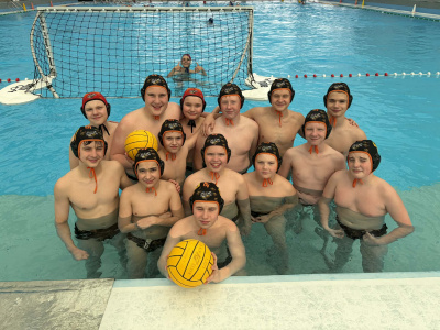 Starší žiaci v našich čiapočkách majú za sebou dva turnaje v Národnej lige, zatiaľ im patrí priebežná 4.priečka!